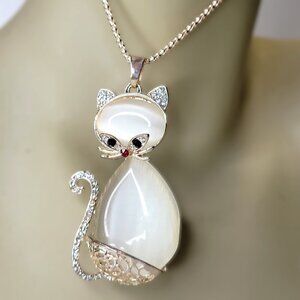 Cat Shaped Crystal Pendant
